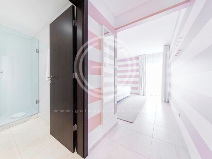 Image No.13-3 Bed House for sale