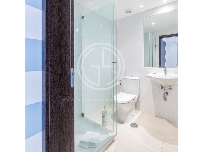 Image No.18-3 Bed House for sale