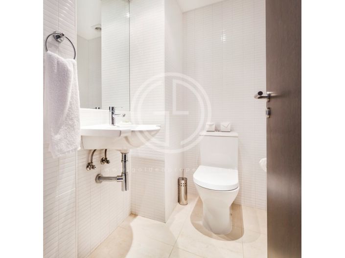 Image No.21-3 Bed House for sale