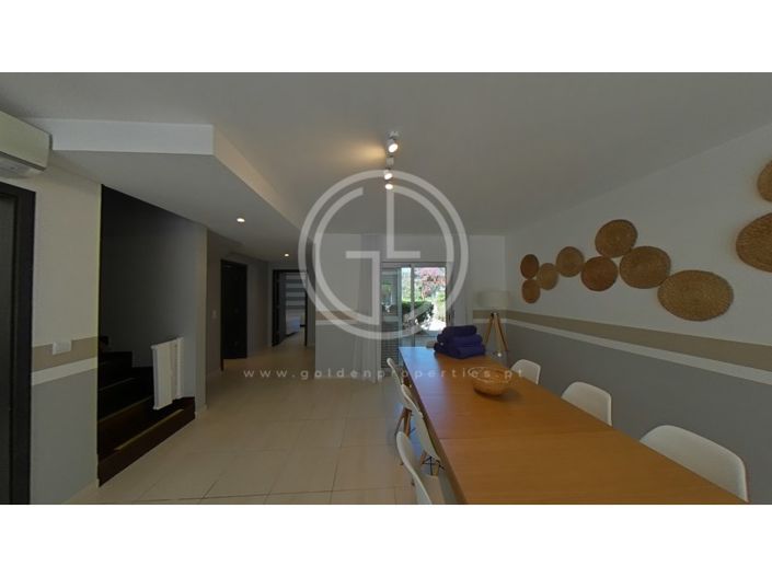 Image No.34-3 Bed House for sale