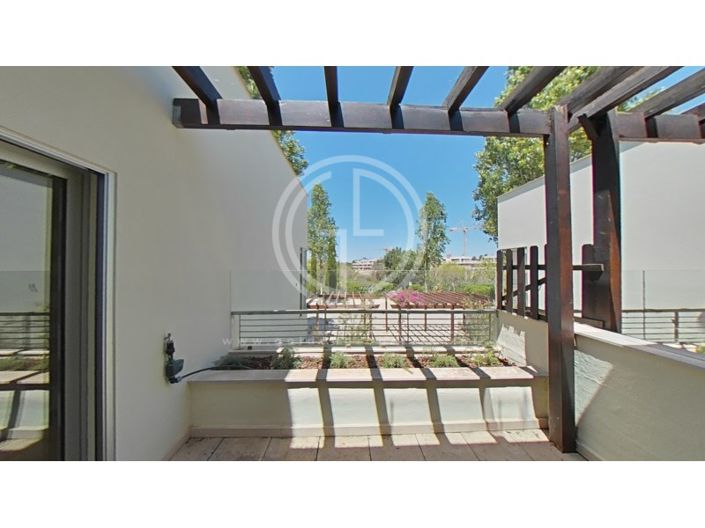 Image No.37-3 Bed House for sale