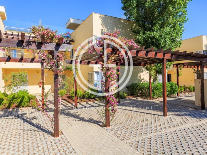 Image No.6-3 Bed House for sale