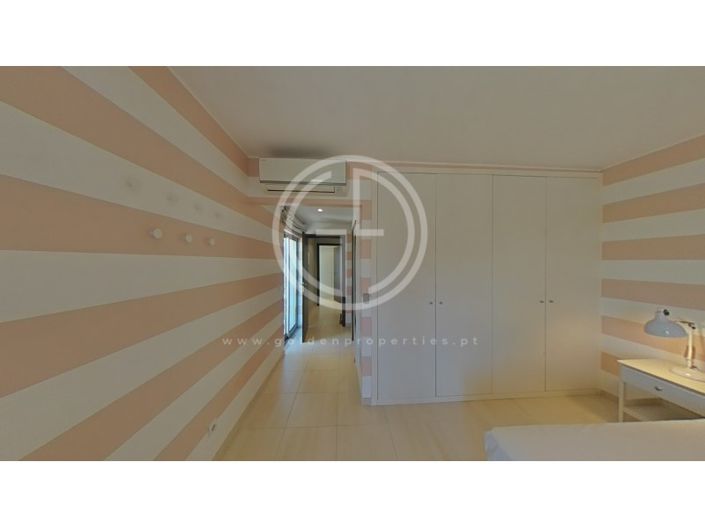 Image No.73-3 Bed House for sale