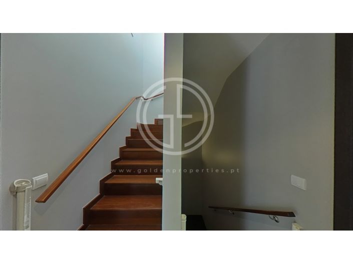 Image No.80-3 Bed House for sale