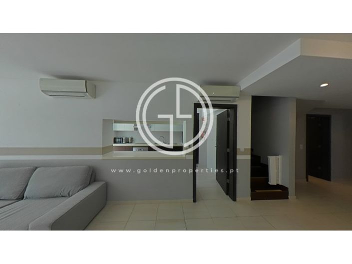 Image No.82-3 Bed House for sale