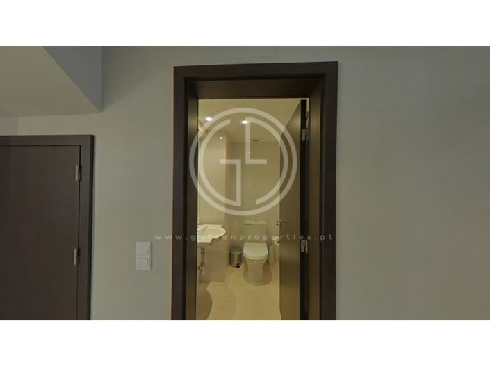 Image No.90-3 Bed House for sale