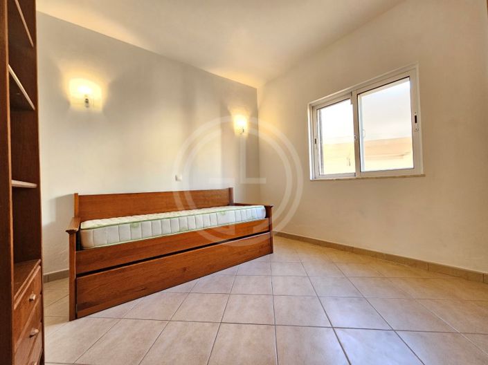 Image No.12-4 Bed House for sale