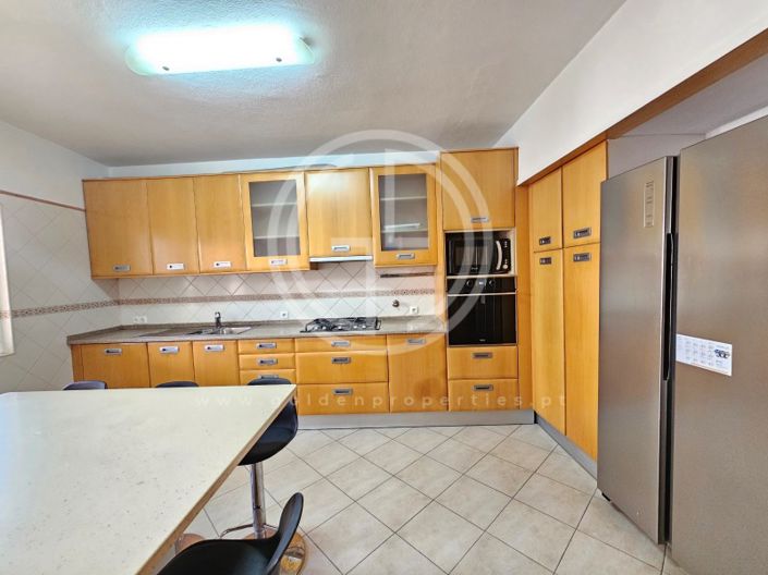 Image No.7-4 Bed House for sale