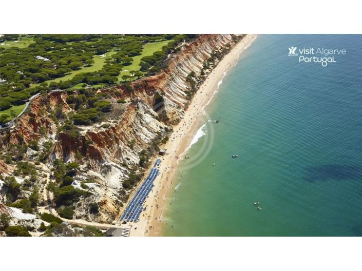 Image No.21-3 Bed House for sale