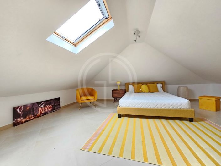 Image No.18-3 Bed House for sale