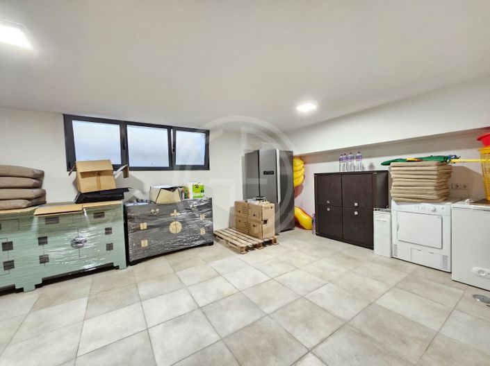 Image No.27-3 Bed House for sale