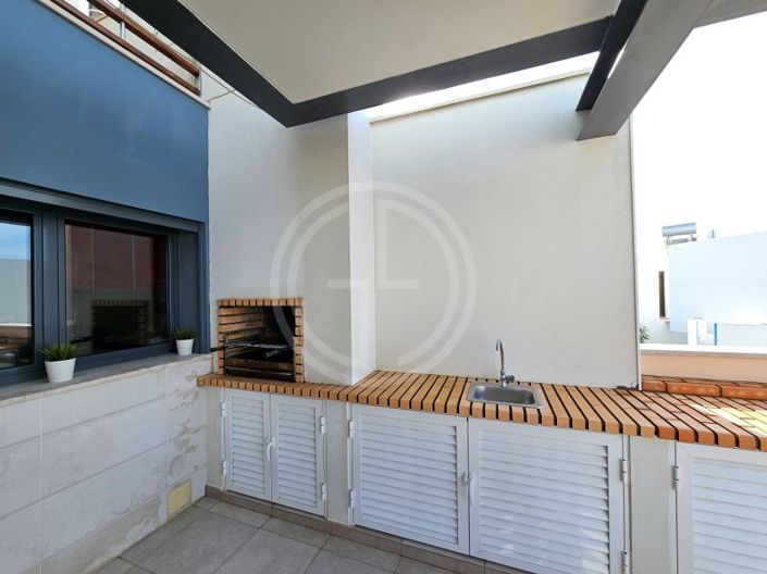 Image No.31-3 Bed House for sale