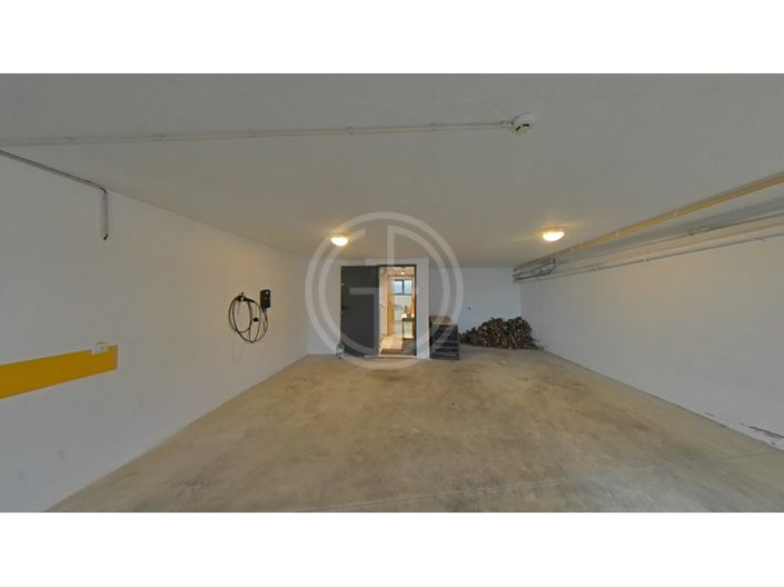 Image No.43-3 Bed House for sale