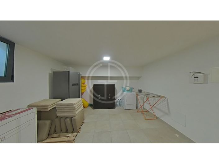 Image No.47-3 Bed House for sale