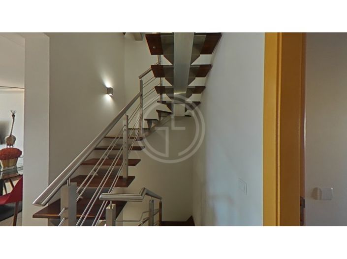 Image No.51-3 Bed House for sale