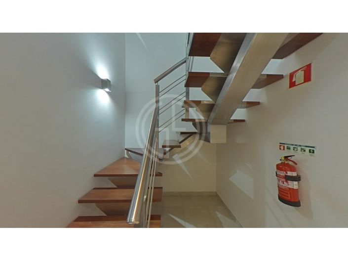 Image No.56-3 Bed House for sale