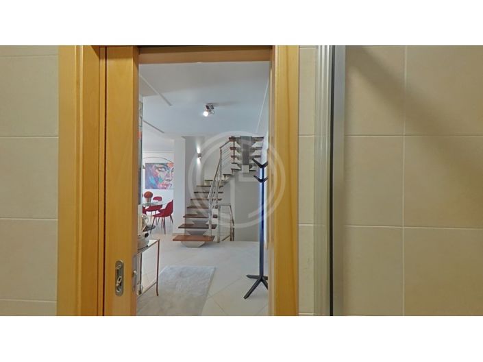 Image No.60-3 Bed House for sale