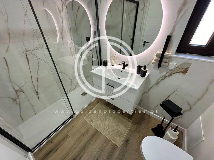 Image No.13-4 Bed House for sale