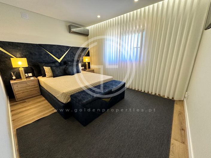 Image No.32-4 Bed House for sale