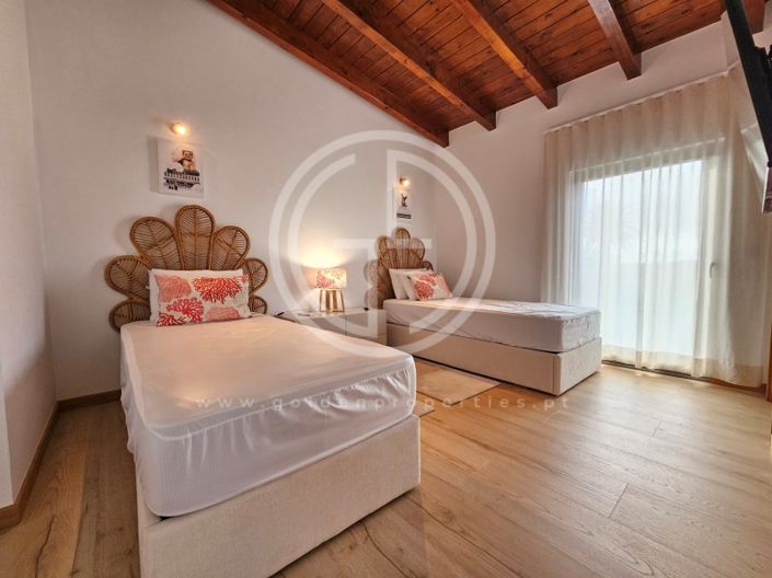 Image No.20-3 Bed House for sale