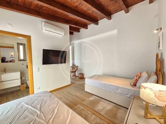 Image No.21-3 Bed House for sale