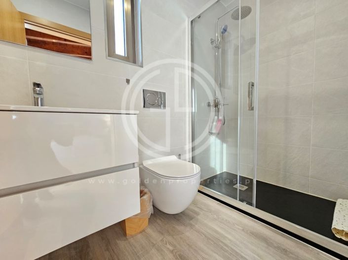 Image No.22-3 Bed House for sale