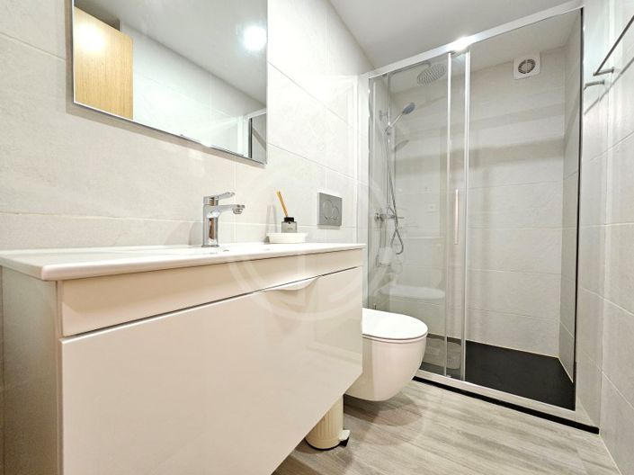 Image No.31-3 Bed House for sale