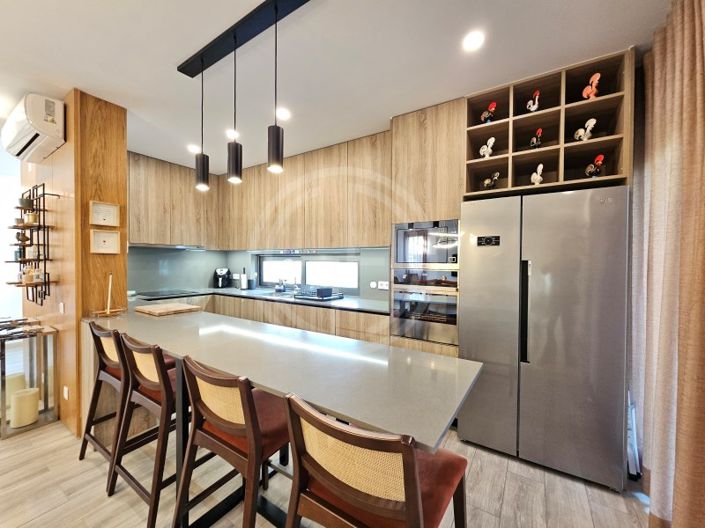 Image No.9-3 Bed House for sale