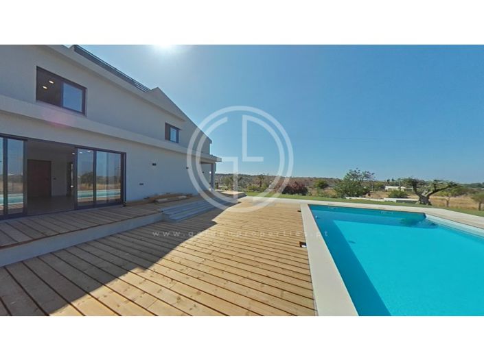 Image No.118-5 Bed House for sale