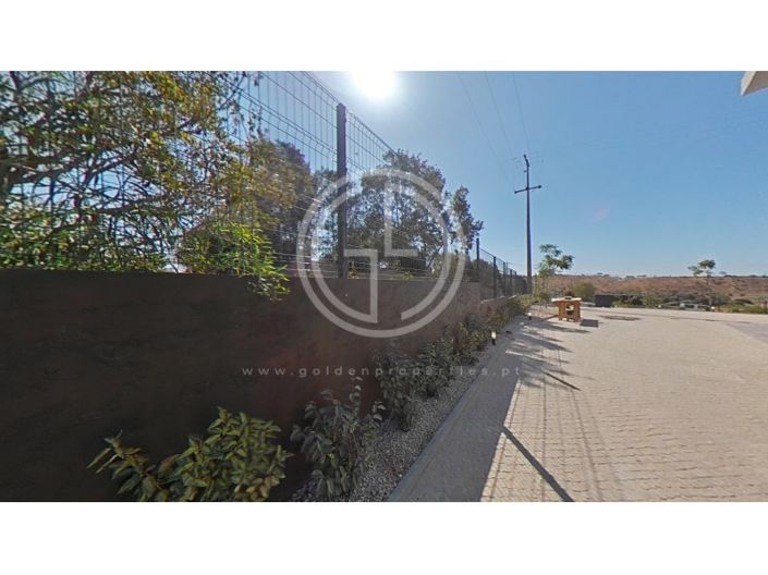 Image No.126-5 Bed House for sale