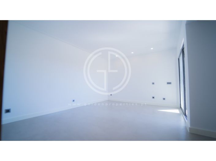 Image No.23-5 Bed House for sale