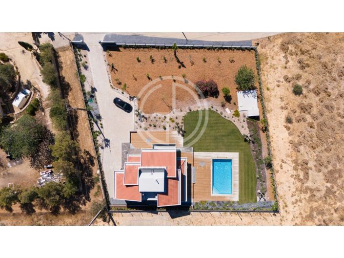 Image No.46-5 Bed House for sale