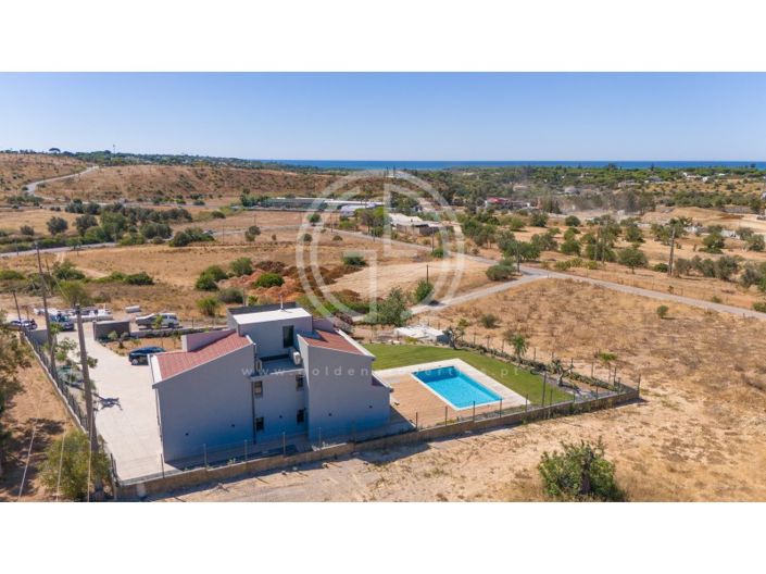 Image No.51-5 Bed House for sale