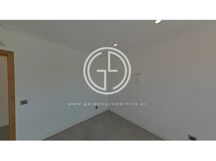 Image No.58-5 Bed House for sale