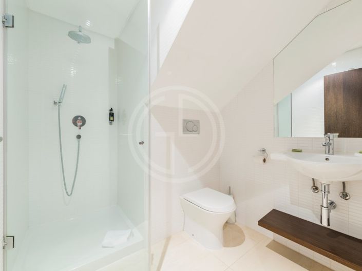 Image No.12-2 Bed Apartment for sale