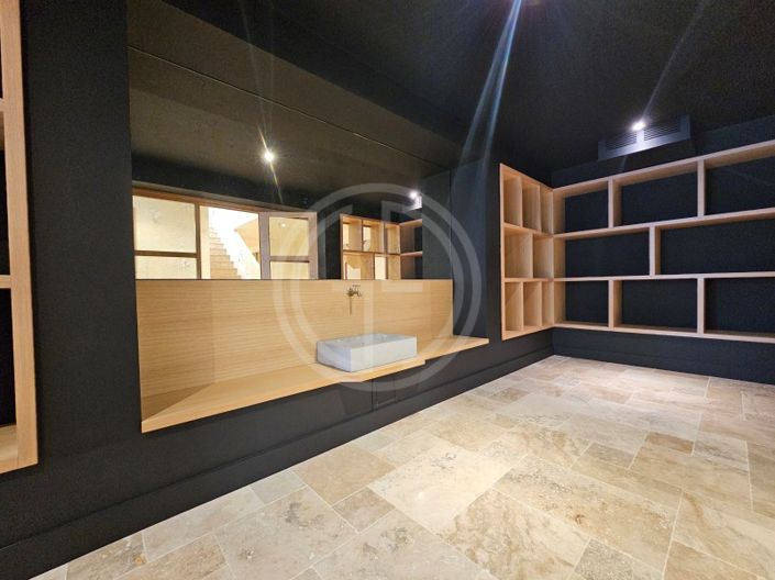 Image No.17-4 Bed House for sale