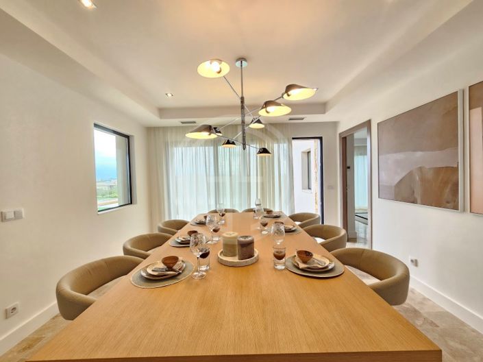 Image No.4-4 Bed House for sale