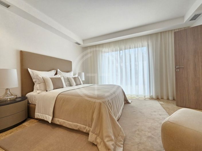 Image No.9-4 Bed House for sale