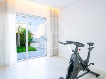 id80ed9901-0000-0500-0000-0000156dfcce