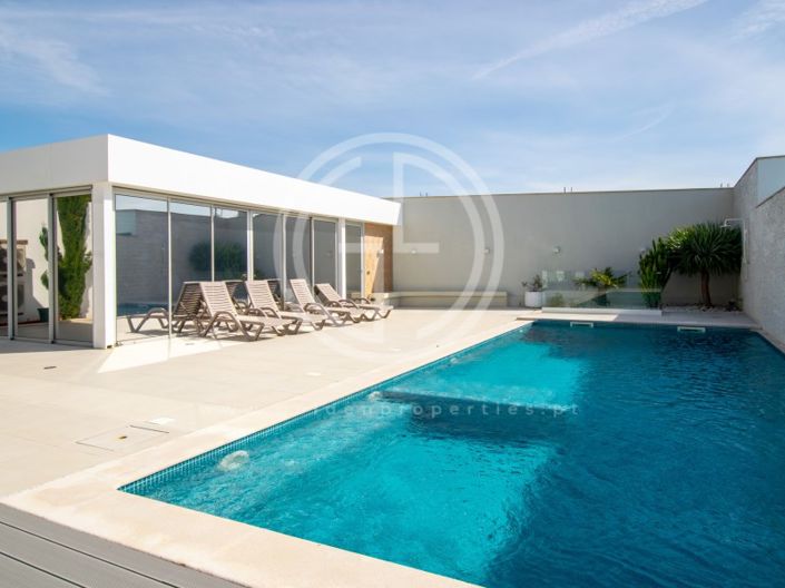 Image No.2-Maison de 5 chambres à vendre à Faro City