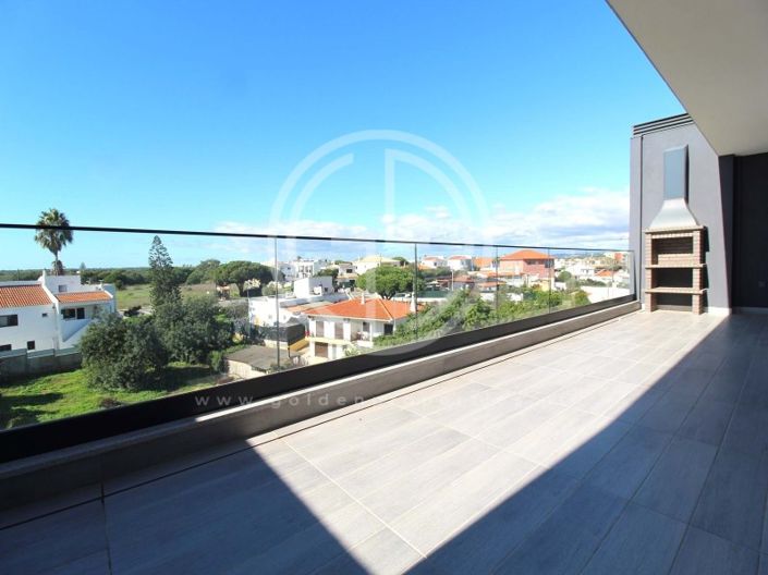 Image No.1-3 Bed Apartment for sale