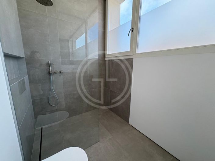 Image No.13-3 Bed House for sale