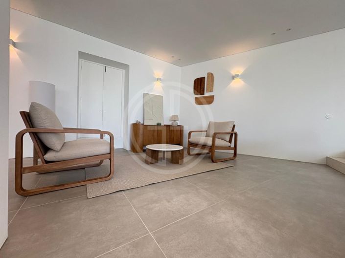Image No.25-3 Bed House for sale