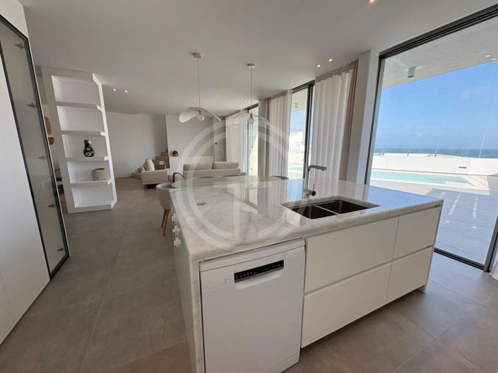 Image No.29-3 Bed House for sale