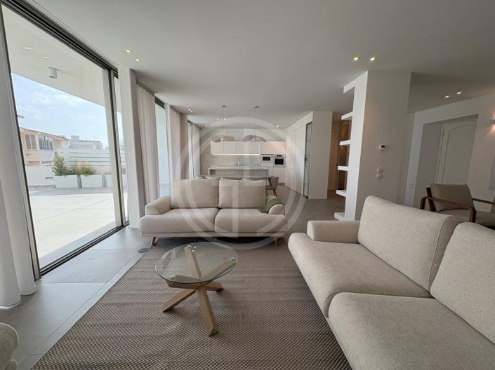 Image No.3-3 Bed House for sale