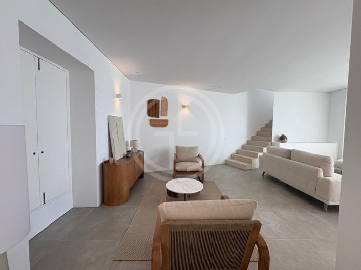 Image No.6-3 Bed House for sale