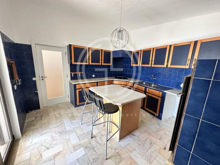 Image No.10-3 Bed House for sale