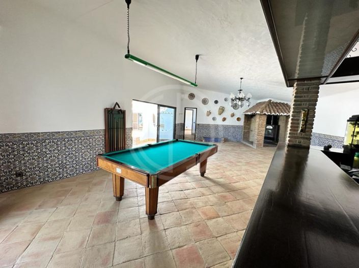 Image No.17-3 Bed House for sale