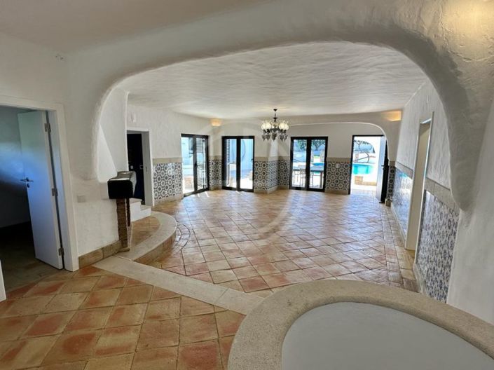 Image No.2-3 Bed House for sale