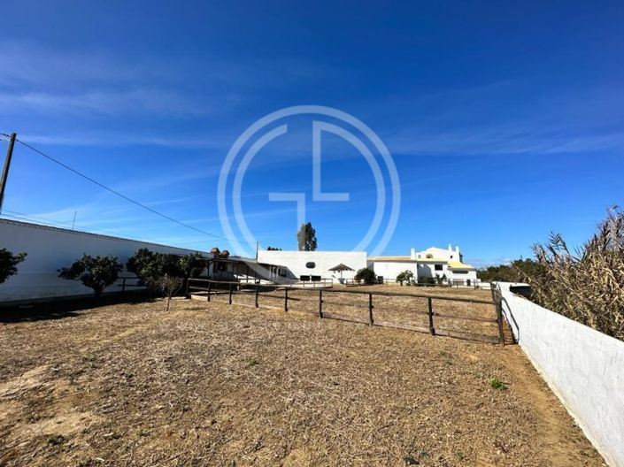 Image No.21-3 Bed House for sale